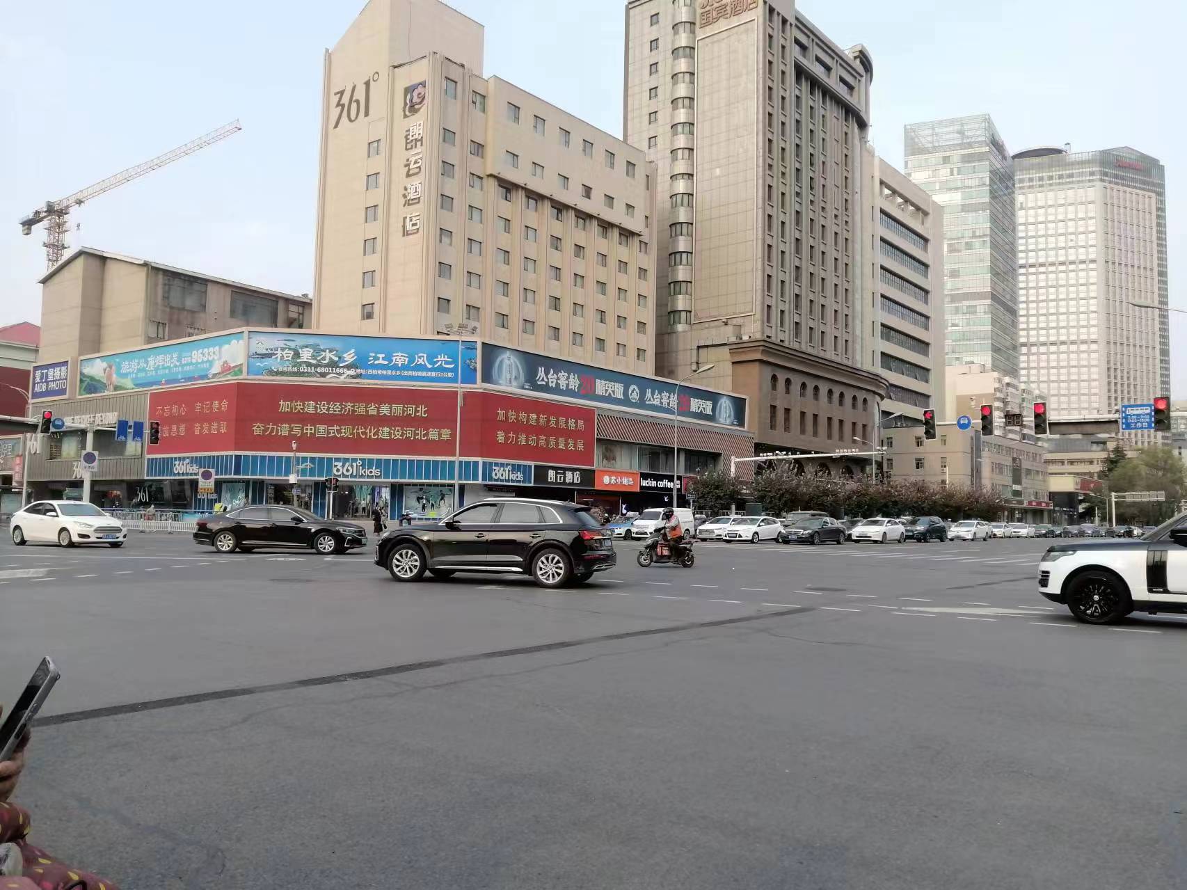 照亮城市心脏地带 中山路的光影变奏曲